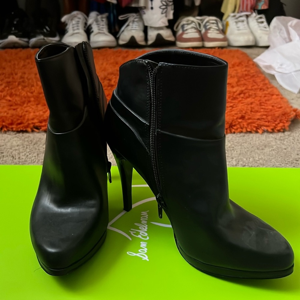 Black boots (used)